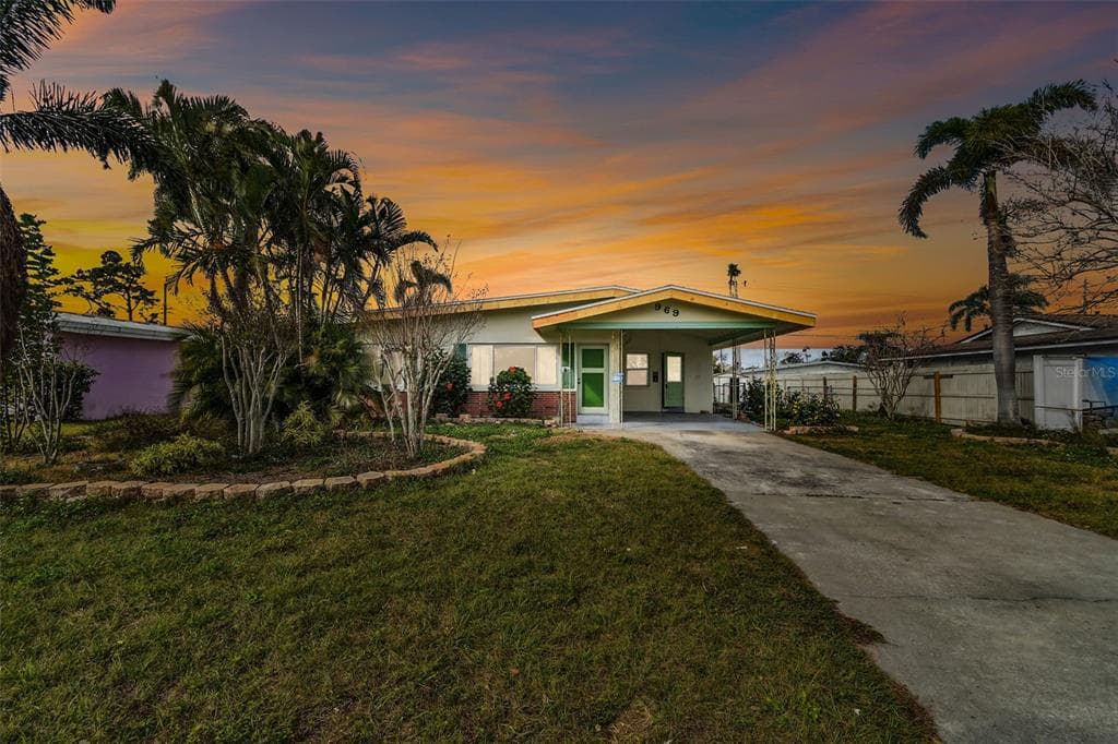969 BRITTON STREET LARGO, FL 33770