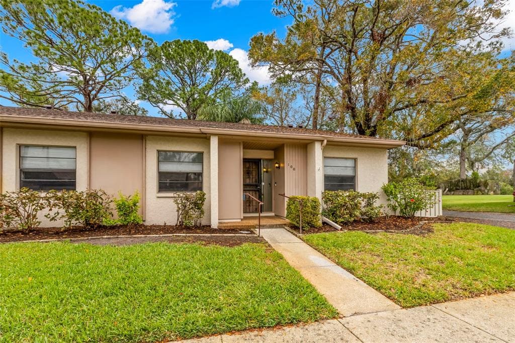 100 SYLVIA PLACE OLDSMAR, FL 34677