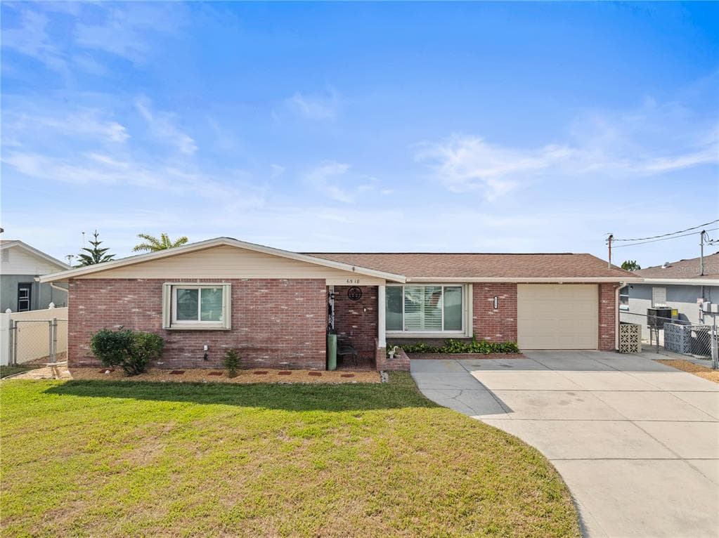 6518 LEESIDE ISLE HUDSON, FL 34667