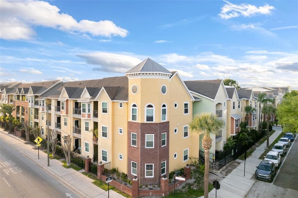 1910 E PALM AVENUE UNIT 10301 TAMPA, FL 33605