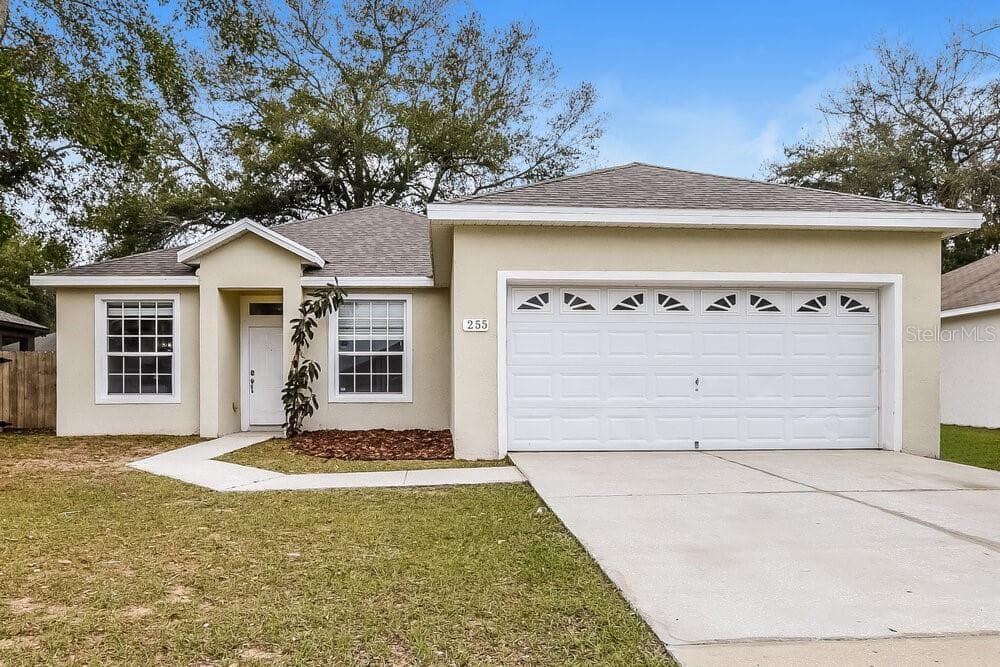 255 RYANS RIDGE AVENUE EUSTIS, FL 32726