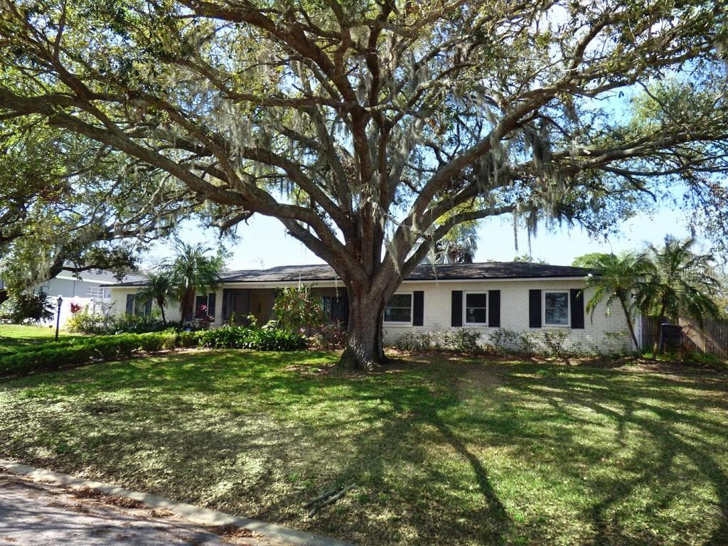 1101 KING ARTHUR COURT
