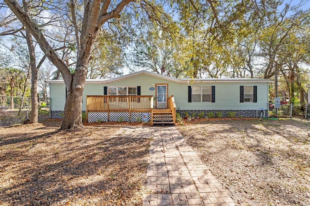 11506 NORTH STREET GIBSONTON, FL 33534