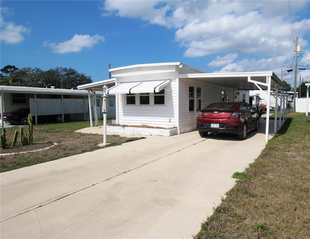 4249 MORLOCK LANE HOLIDAY, FL 34691