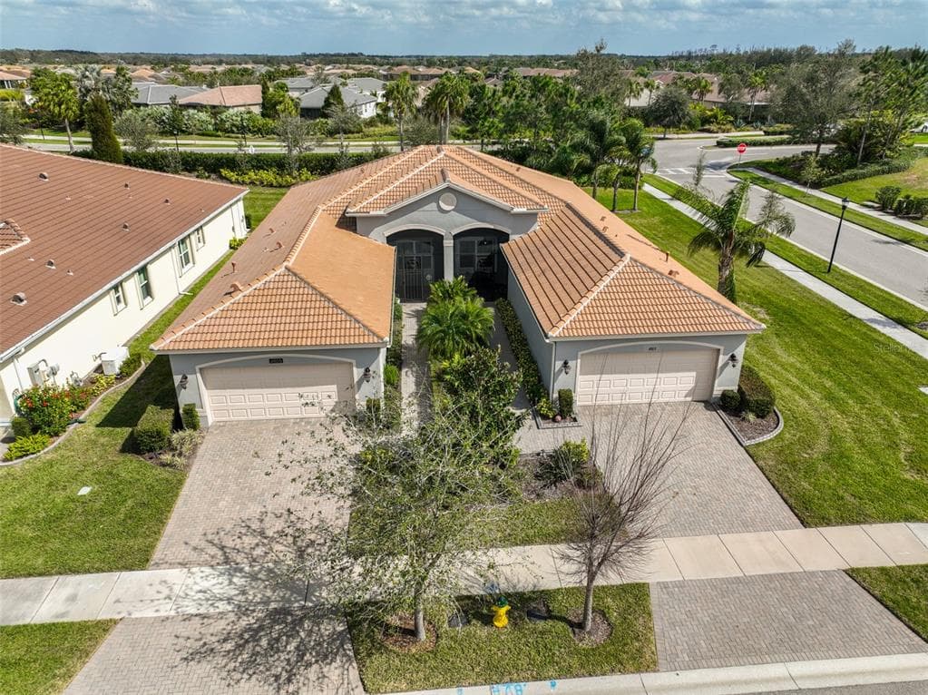 4903 AVILA LAKES DRIVE WIMAUMA, FL 33598