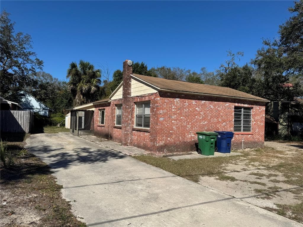 1609 W KNOLLWOOD STREET TAMPA, FL 33604