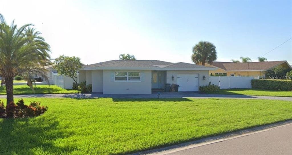 2109 BAYSHORE DRIVE BELLEAIR BEACH, FL 33786