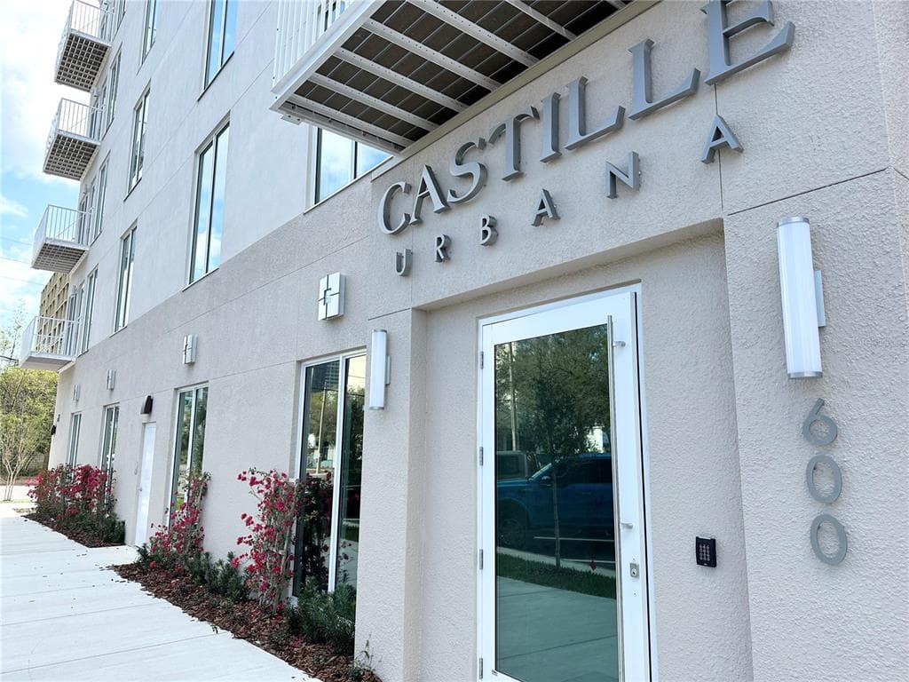 600 3RD AVENUE S UNIT 303 ST PETERSBURG, FL 33701