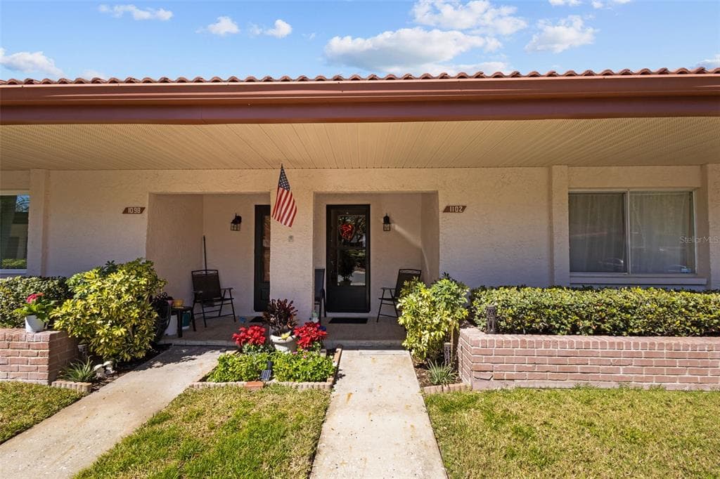 1102 MONTROSE PLACE UNIT 1704 DUNEDIN, FL 34698