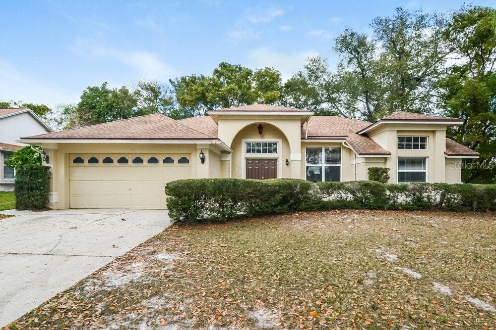 8184 CLOVERGLEN CIRCLE ORLANDO, FL 32818