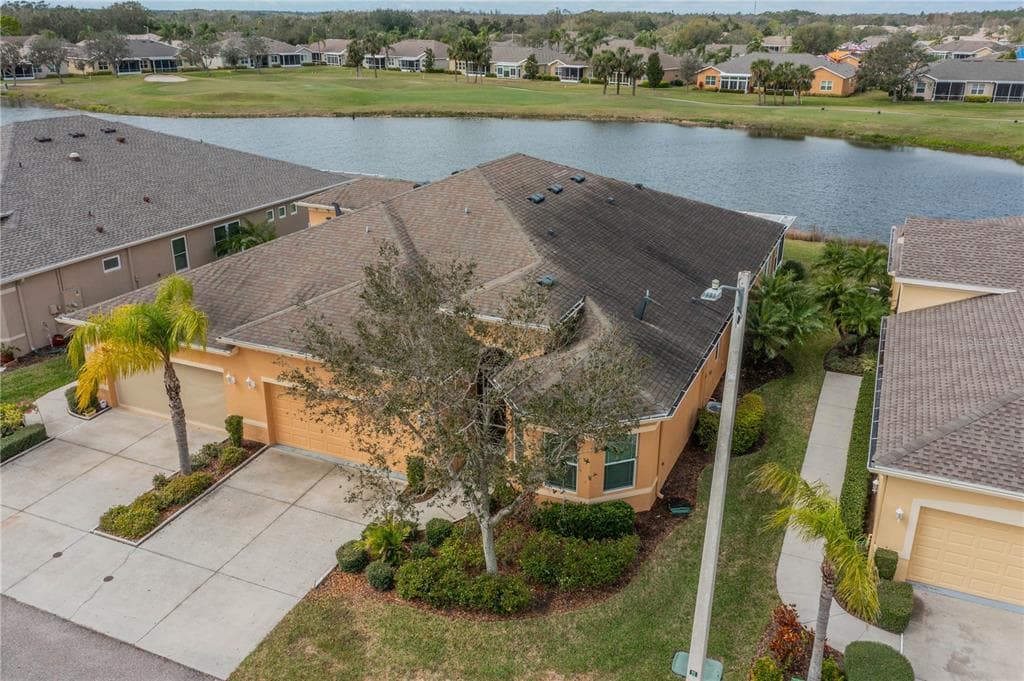 2313 NOTTINGHAM GREENS DRIVE UNIT 2313 SUN CITY CENTER, FL 33573
