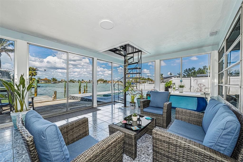 629 59TH AVENUE ST PETE BEACH, FL 33706