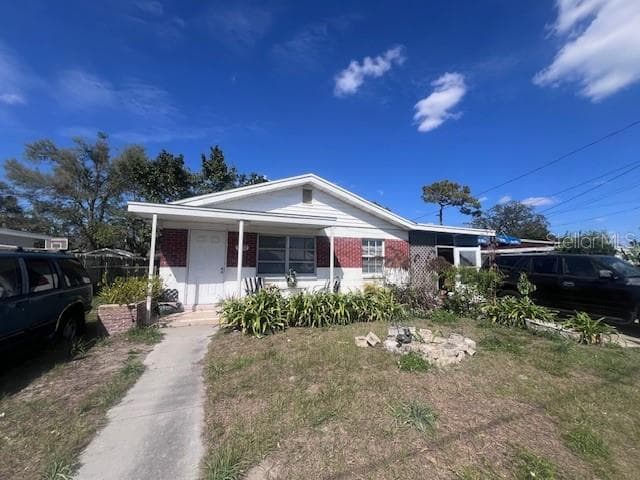 1422 E CHILKOOT AVENUE TAMPA, FL 33612