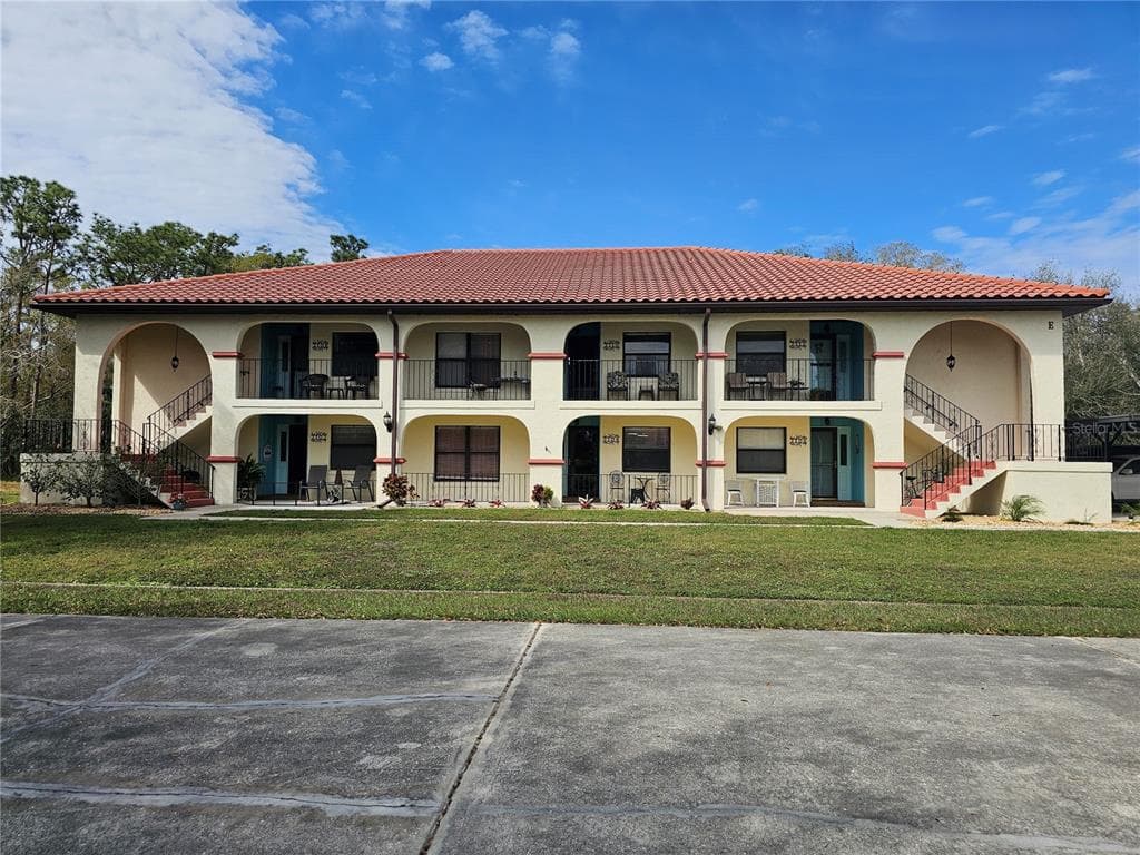2104 GRANADA COURT LAKE WALES, FL 33898