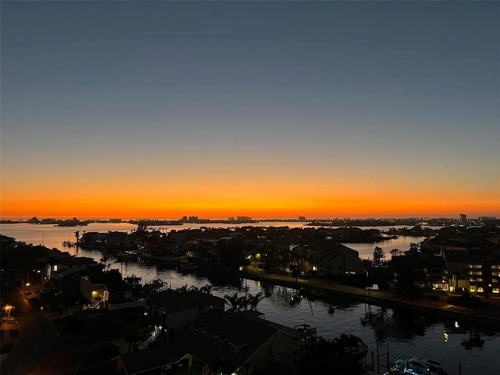 5950 PELICAN BAY PLAZA S UNIT 1104 GULFPORT, FL 33707