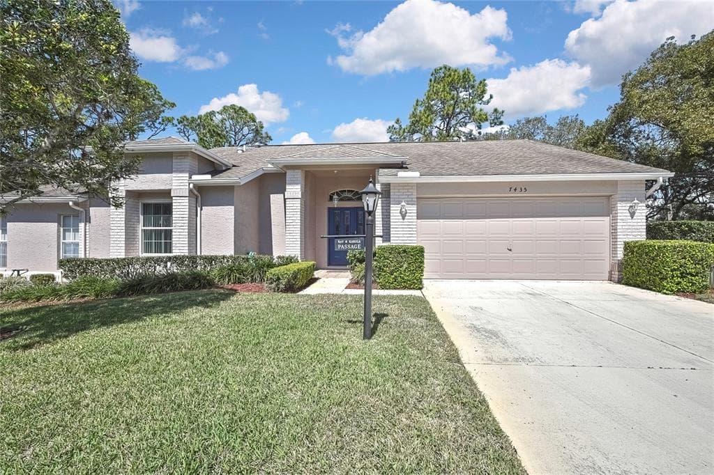 7435 WOODHOLLOW ROAD SPRING HILL, FL 34606