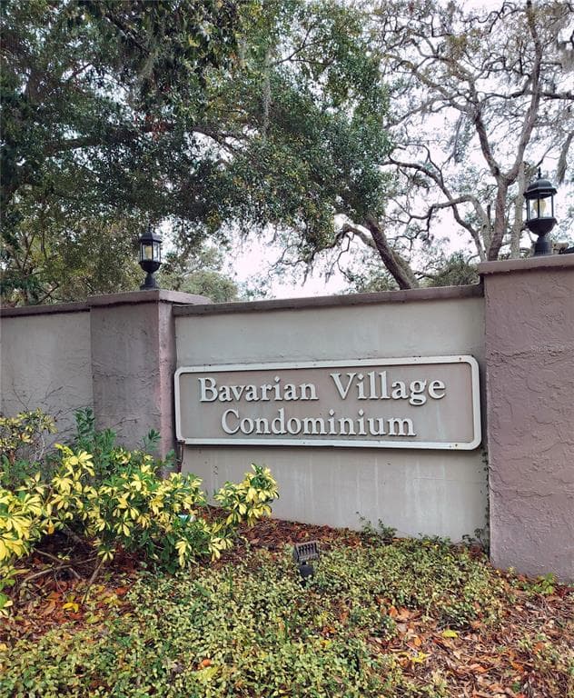 14442 REUTER STRASSE CIRCLE UNIT 812 TAMPA, FL 33613