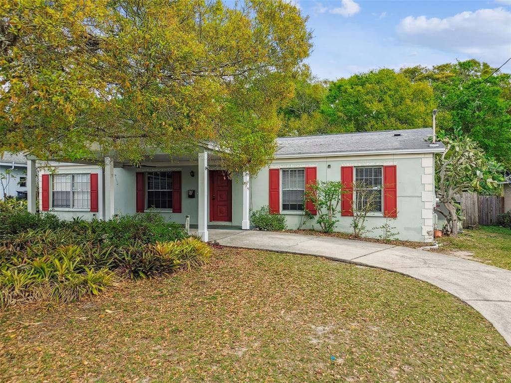7327 EGYPT LAKE DRIVE TAMPA, FL 33614