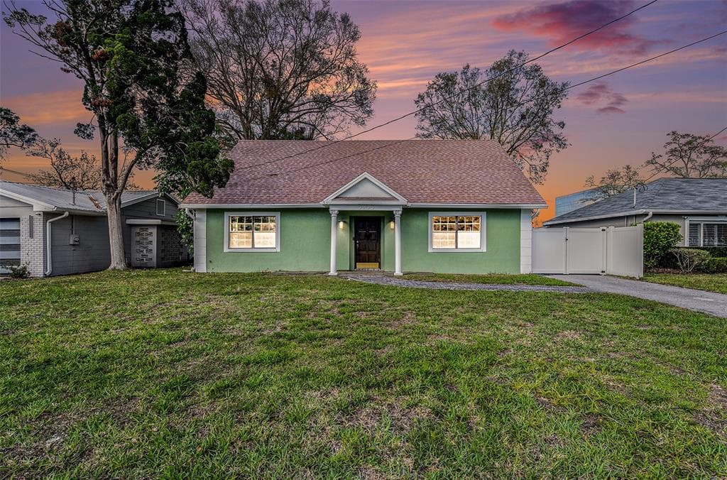 5105 W CLEVELAND STREET TAMPA, FL 33609