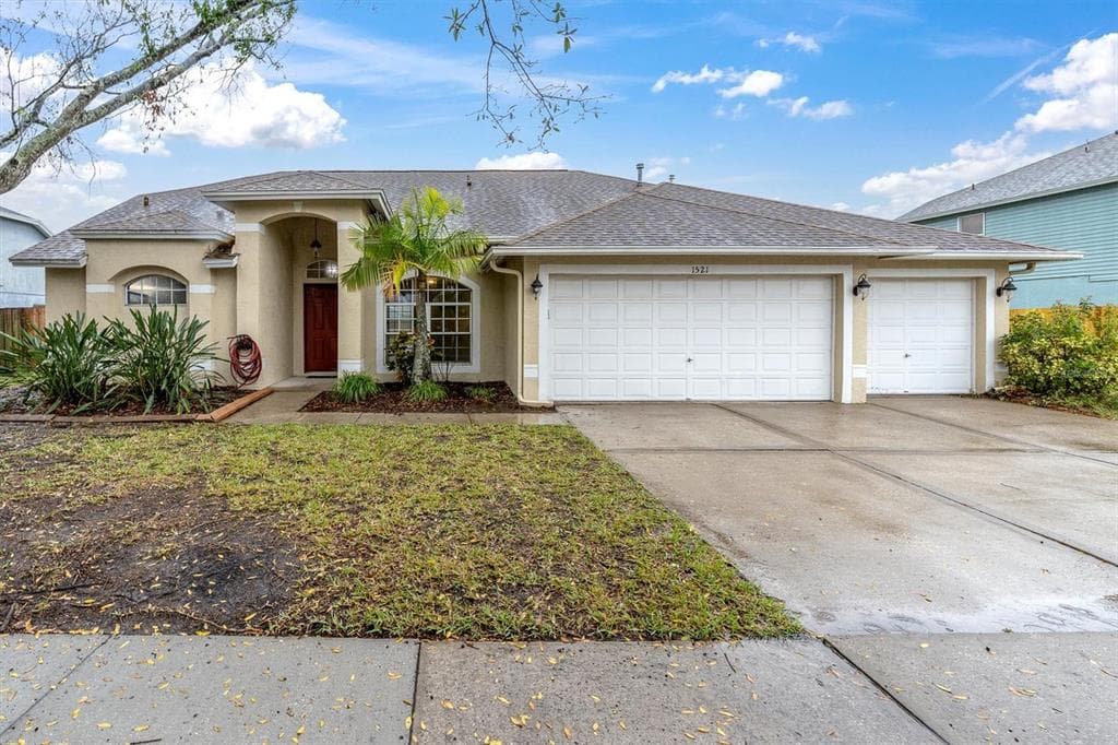 1521 LEDGESTONE DRIVE BRANDON, FL 33511