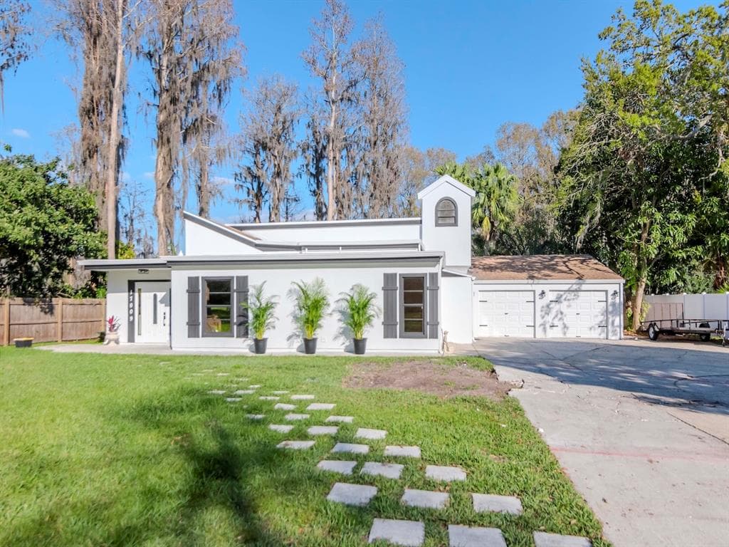 17009 PAULA LANE LUTZ, FL 33558