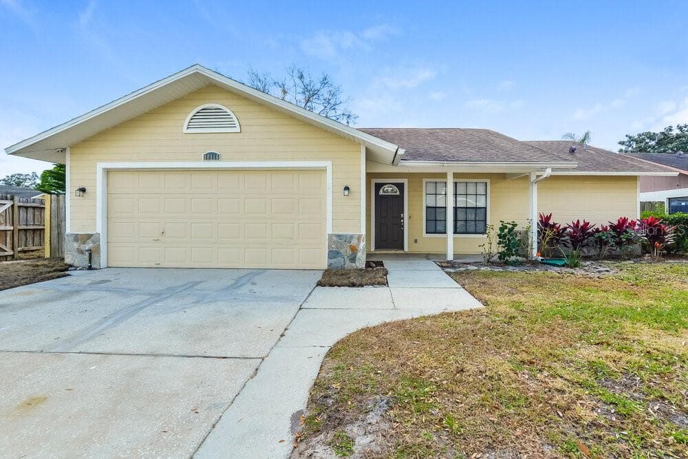 10136 CHESHAM DRIVE ORLANDO, FL 32817