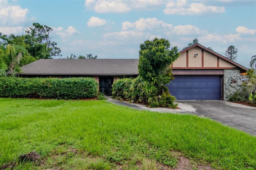 5101 ESTATES CIRCLE SARASOTA, FL 34243