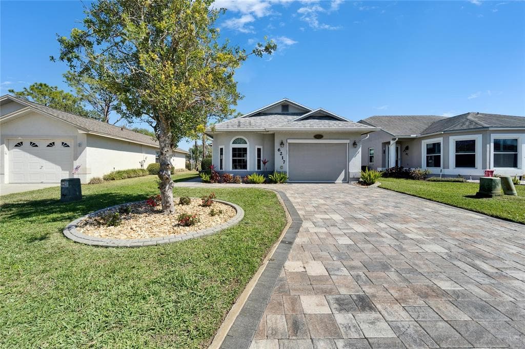 6217 PEACOCK RUN LAKELAND, FL 33809