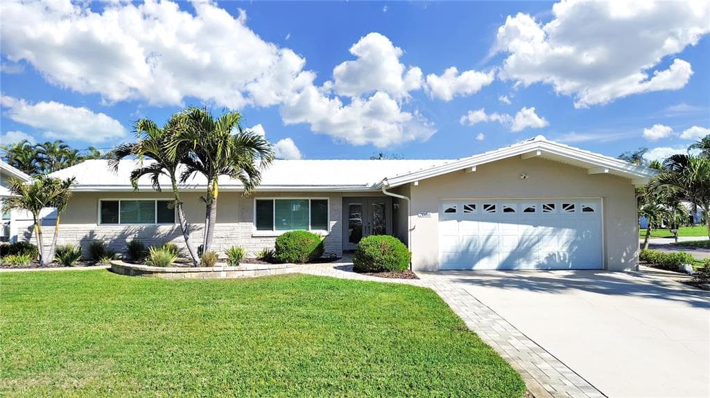 2056 IMPERIAL WAY