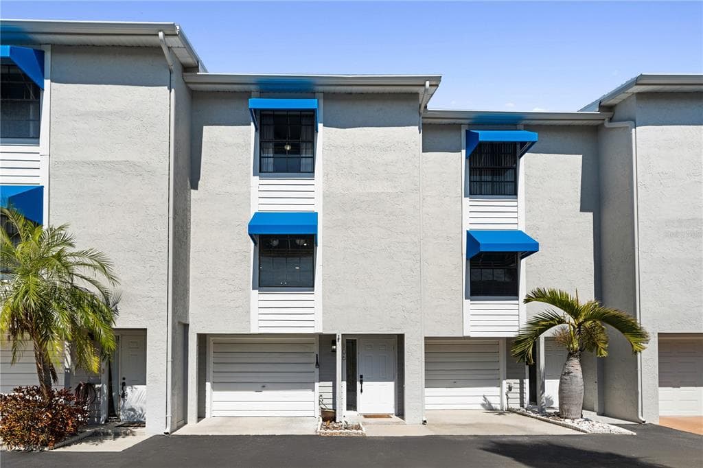 745 PINELLAS BAYWAY S UNIT 106 TIERRA VERDE, FL 33715