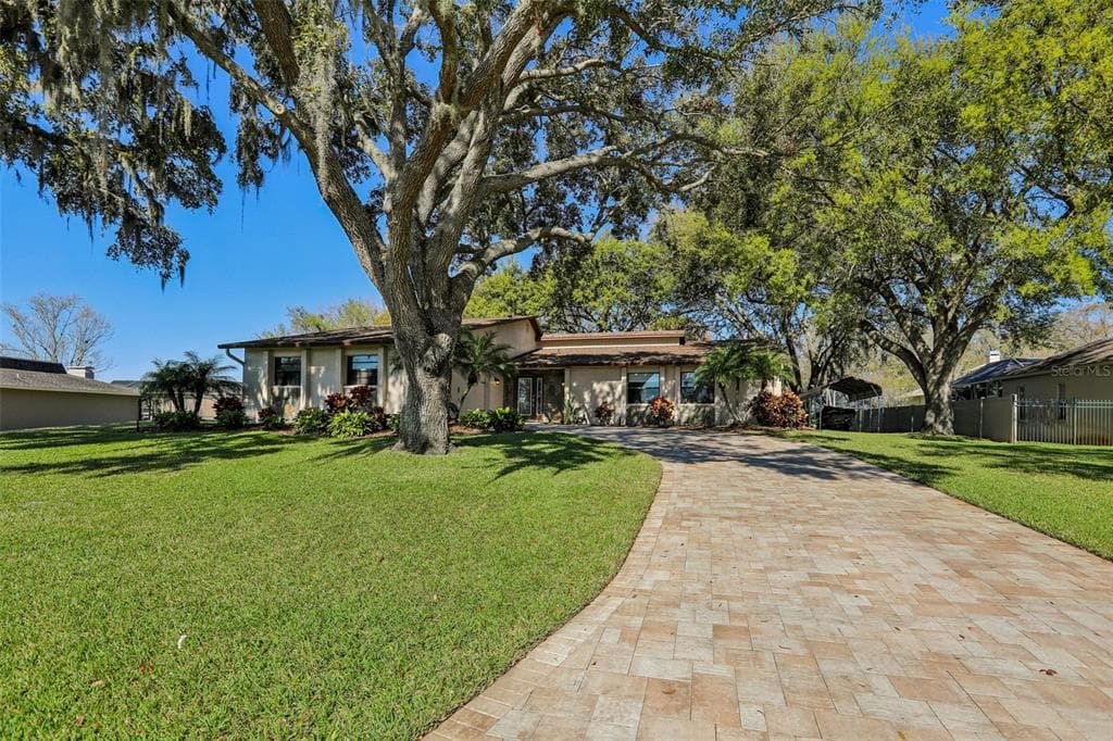 3807 LAKE JOYCE DRIVE LAND O LAKES, FL 34639