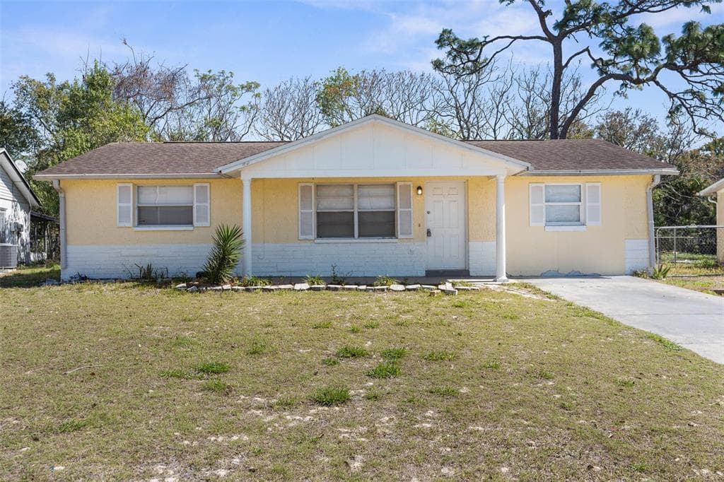 11902 OCEANSIDE DRIVE PORT RICHEY, FL 34668