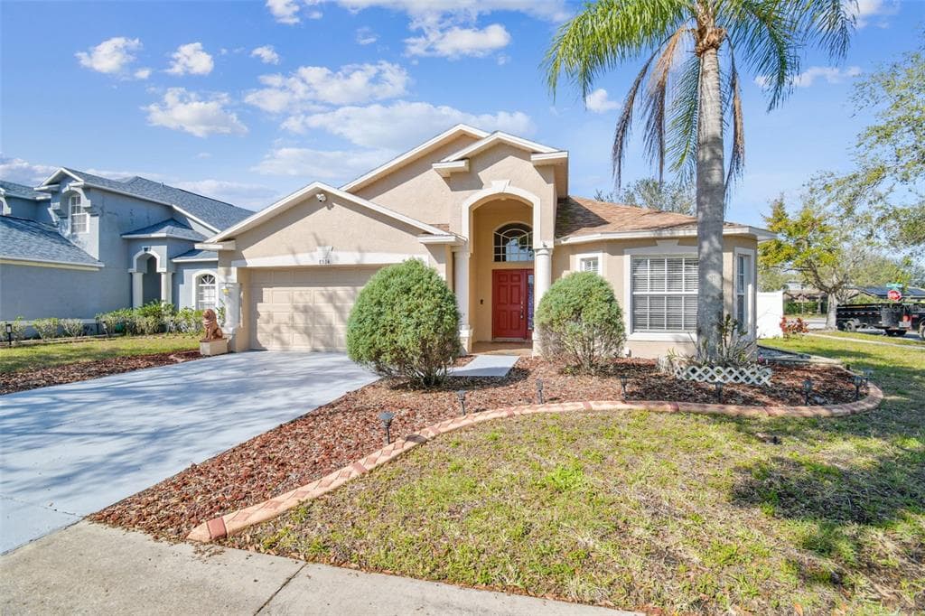 8534 CARRIAGE POINTE DRIVE GIBSONTON, FL 33534