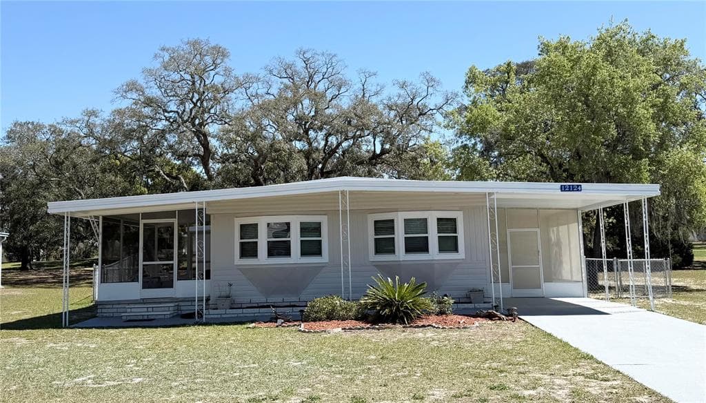 12124 THORNRIDGE STREET BROOKSVILLE, FL 34613