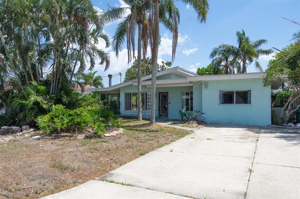 300 WESTWINDS DRIVE PALM HARBOR, FL 34683