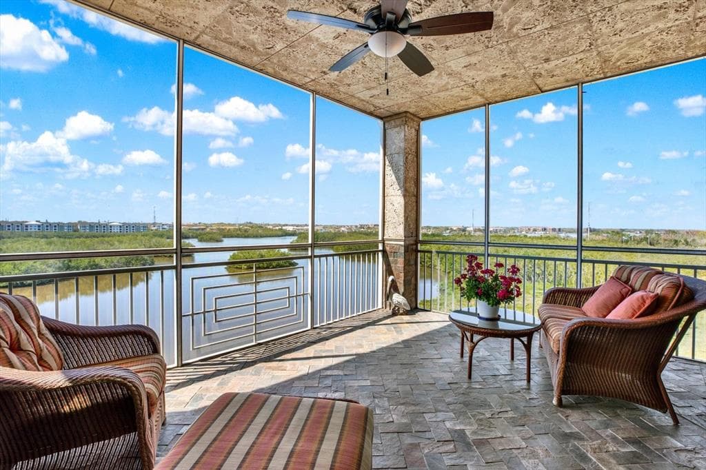 7040 KEY HAVEN ROAD UNIT 606 SEMINOLE, FL 33777