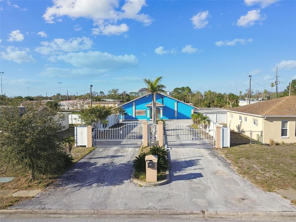 6333 LANGSTON AVENUE NEW PORT RICHEY, FL 34653