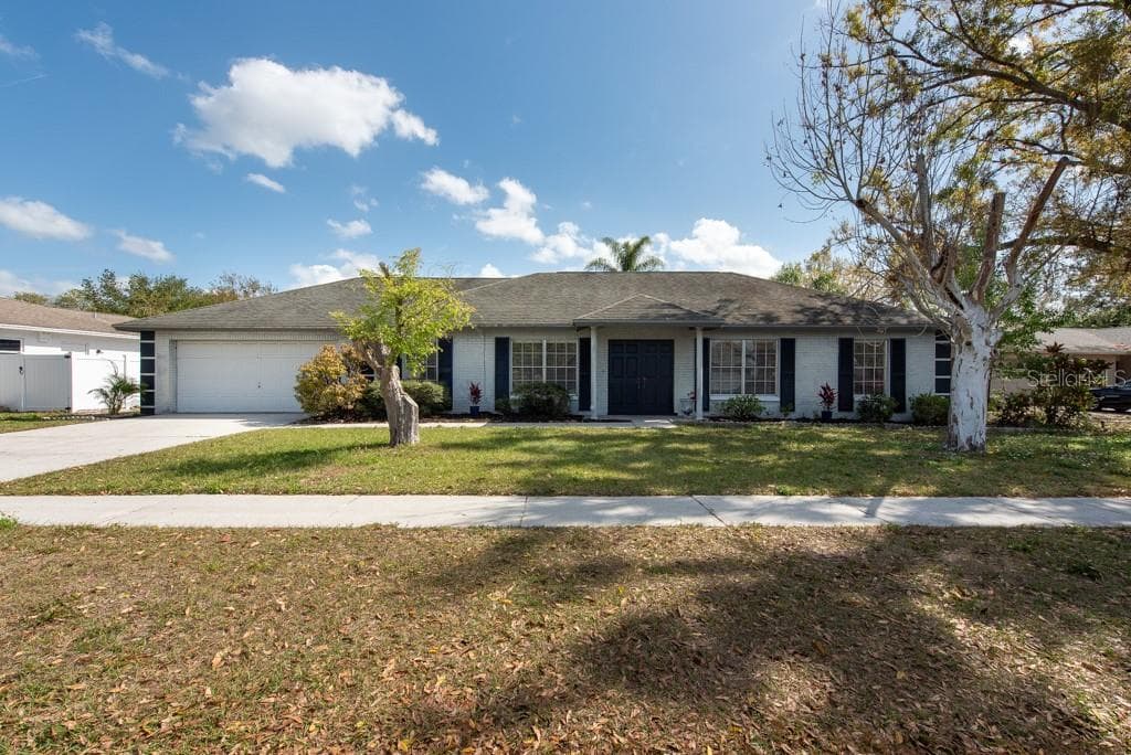 13336 MORAN DRIVE TAMPA, FL 33618