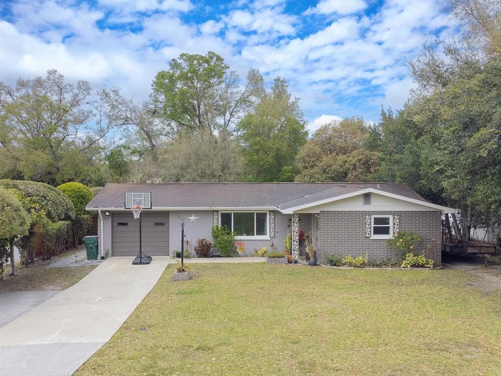 39111 3RD AVENUE ZEPHYRHILLS, FL 33542