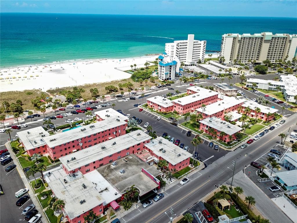 6800 SUNSET WAY UNIT 204