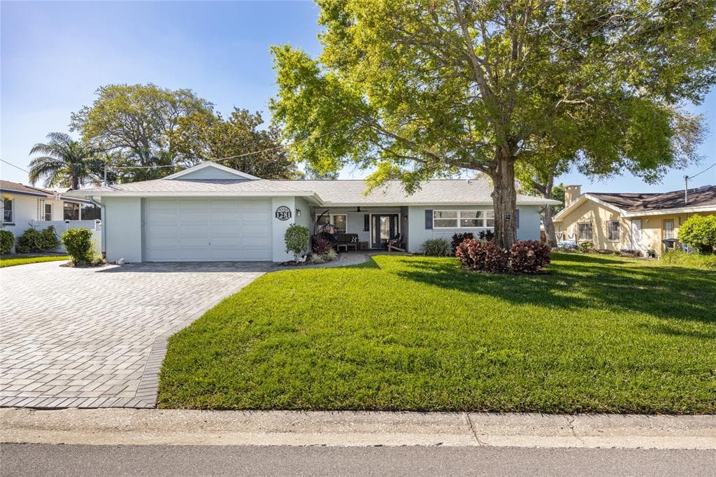 1281 ST ANDREWS DR DUNEDIN, FL 34698