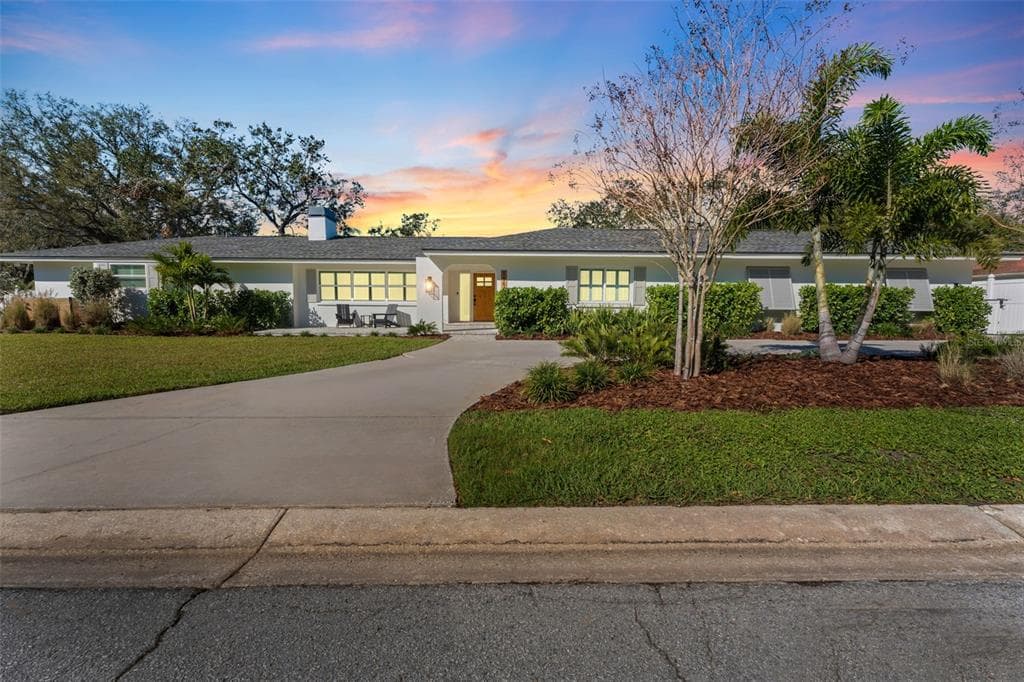 1664 SHARON WAY CLEARWATER, FL 33764