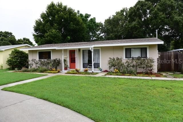 410 42ND AVENUE NE ST PETERSBURG, FL 33703