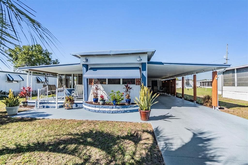 37235 CORA AVENUE ZEPHYRHILLS, FL 33542
