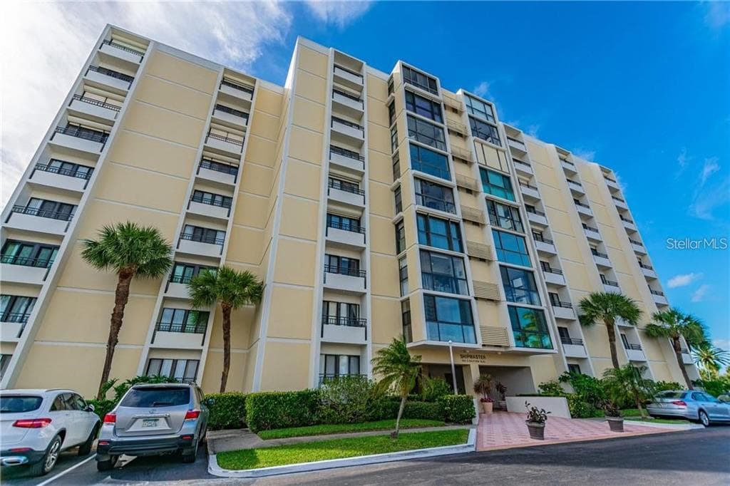 800 S GULFVIEW BOULEVARD UNIT 203