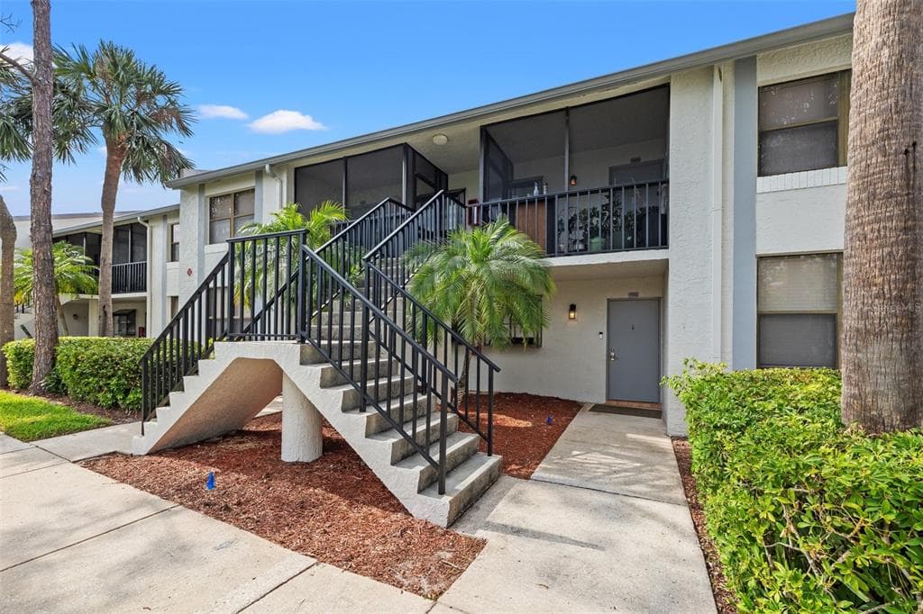 1986 PELICAN LANDING BOULEVARD UNIT 1514 CLEARWATER, FL 33762