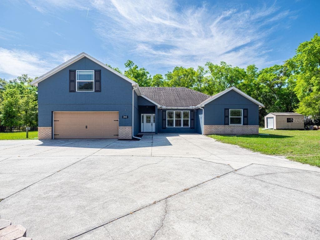 355 BRADDOCK AVENUE OSTEEN, FL 32764