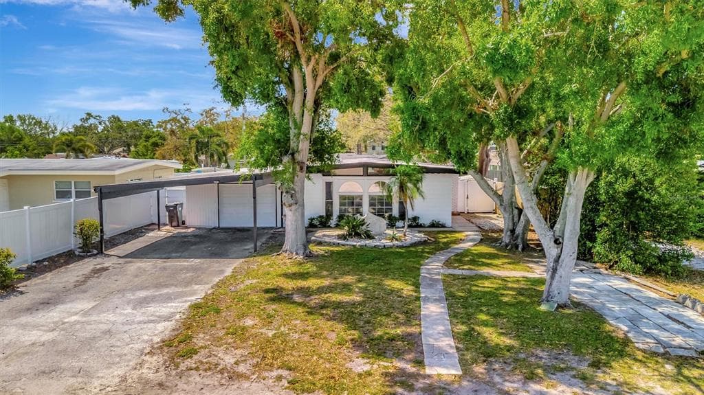 4720 50TH AVENUE N ST PETERSBURG, FL 33714