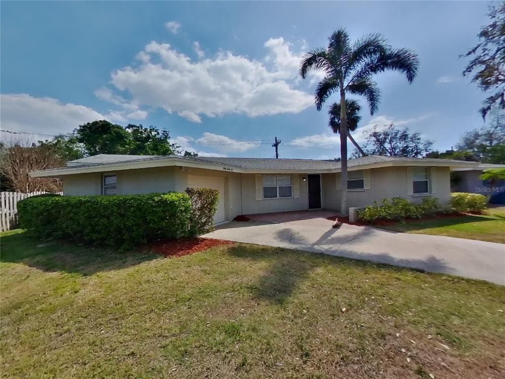 3036 REGATTA DRIVE SARASOTA, FL 34231
