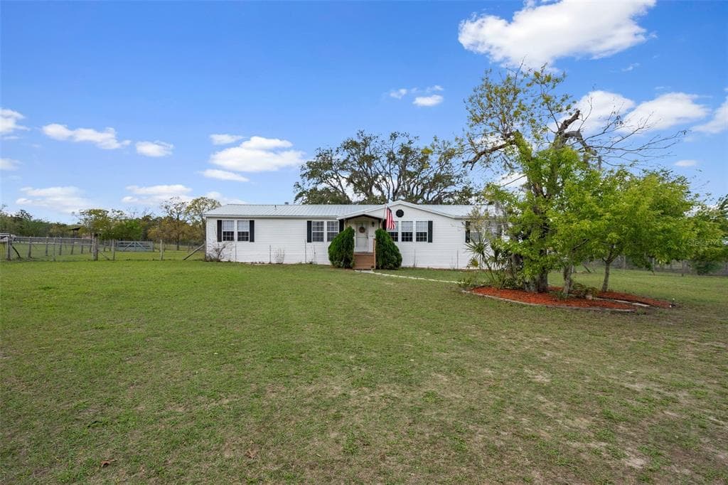 7149 LA DORA DRIVE BROOKSVILLE, FL 34602